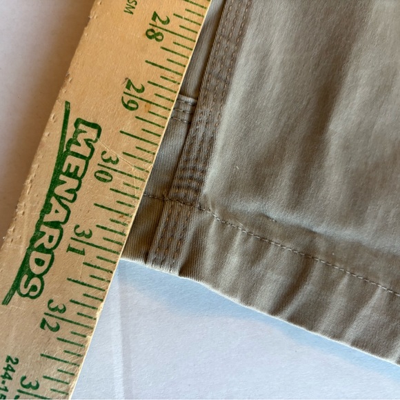 Men's DuluthFlex Ballroom‎ Khaki Pants. 40x32. - Picture 12 of 13